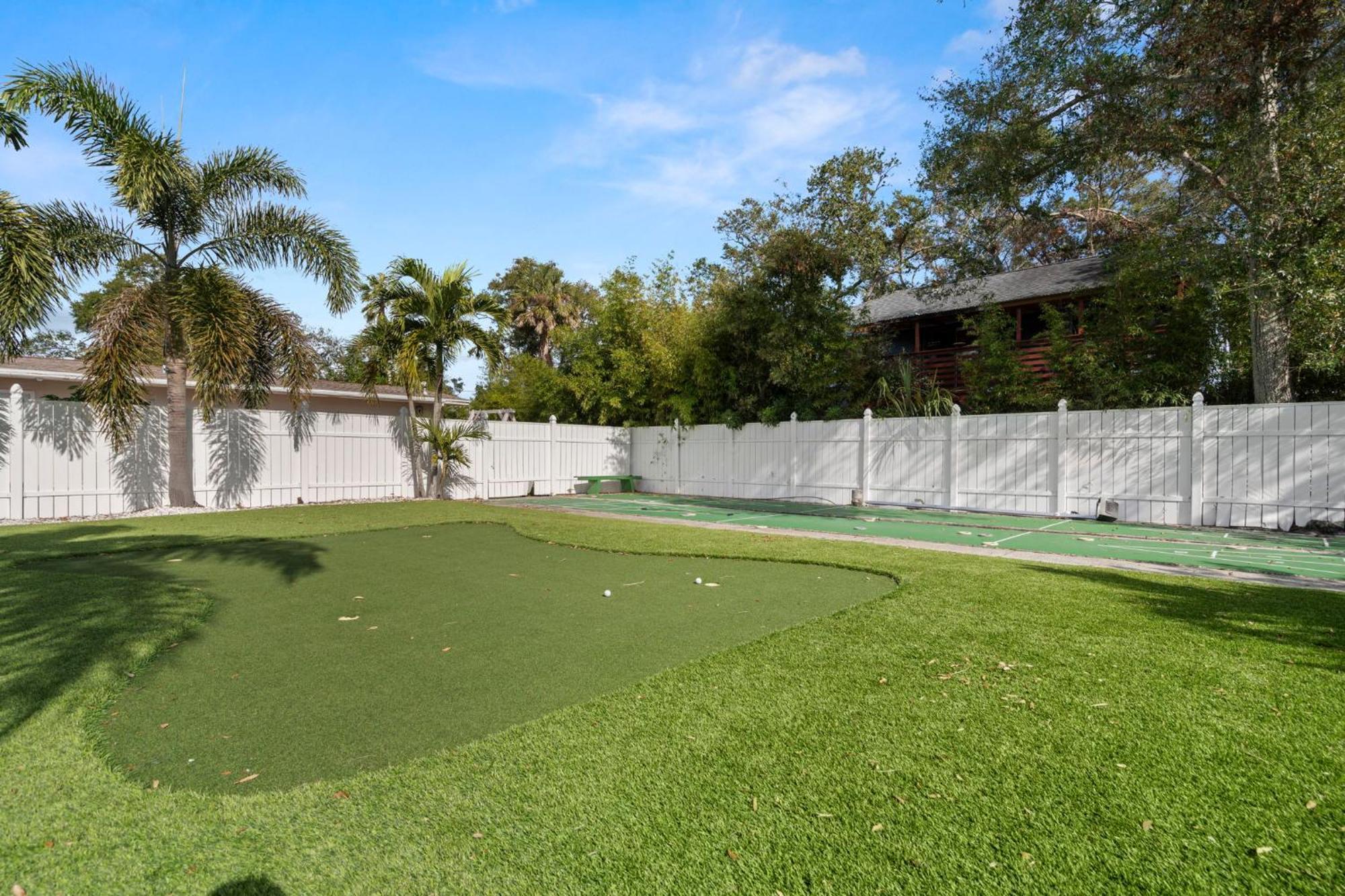 1K Bed Studio Apt With Shared Pool 06 Clearwater Exterior photo