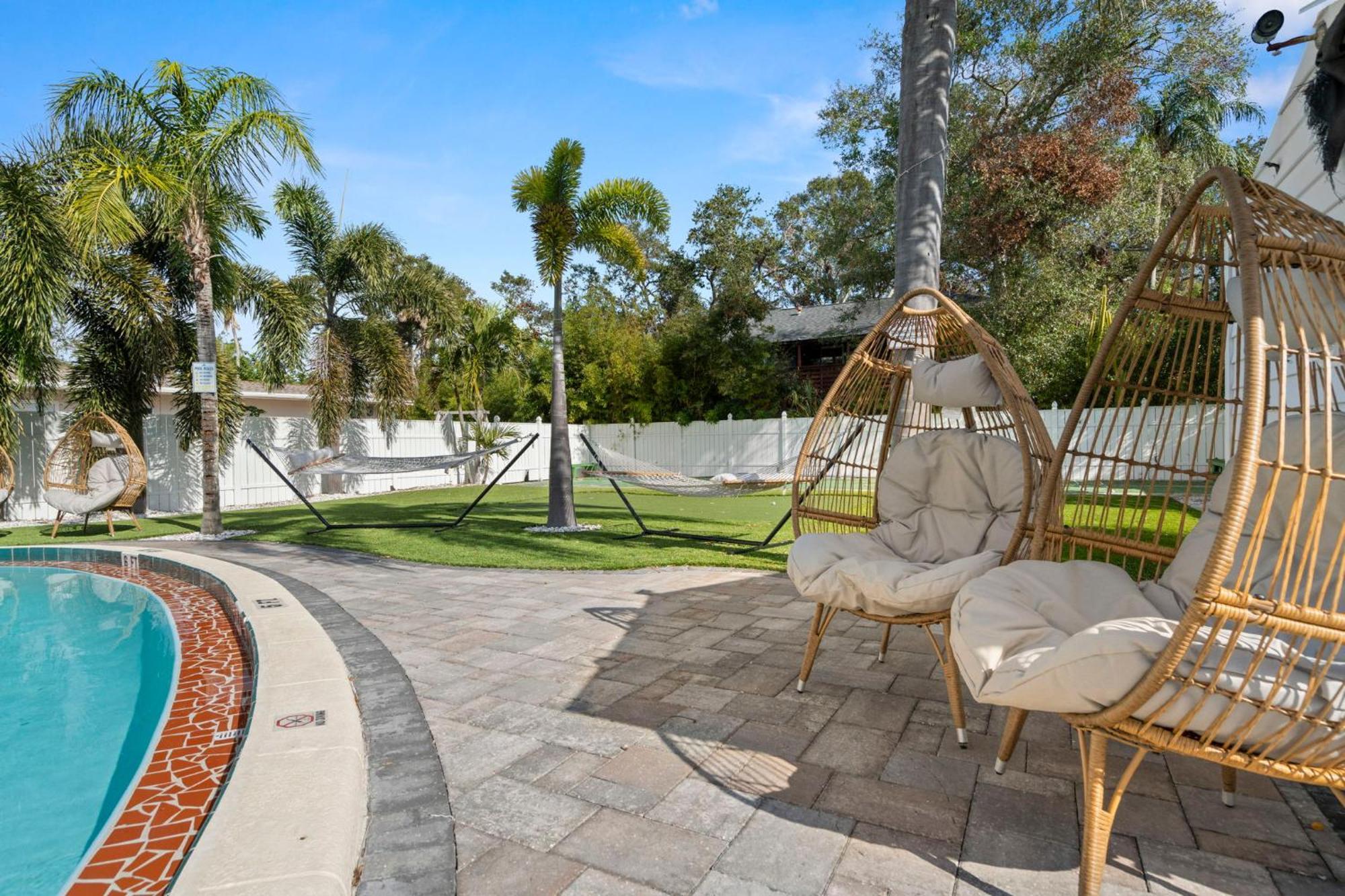 1K Bed Studio Apt With Shared Pool 06 Clearwater Exterior photo