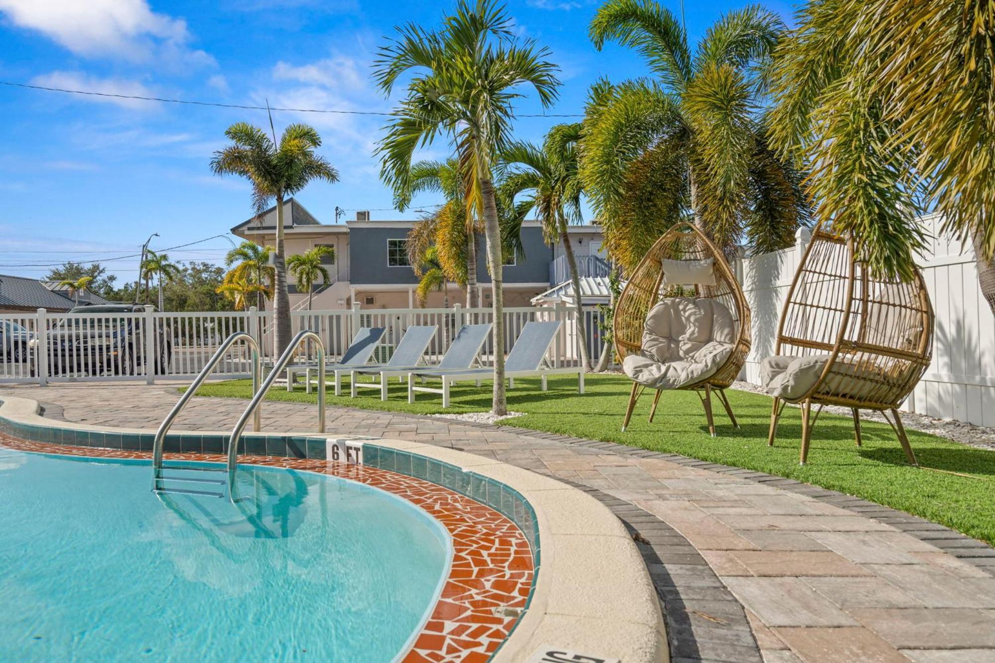 1K Bed Studio Apt With Shared Pool 06 Clearwater Exterior photo